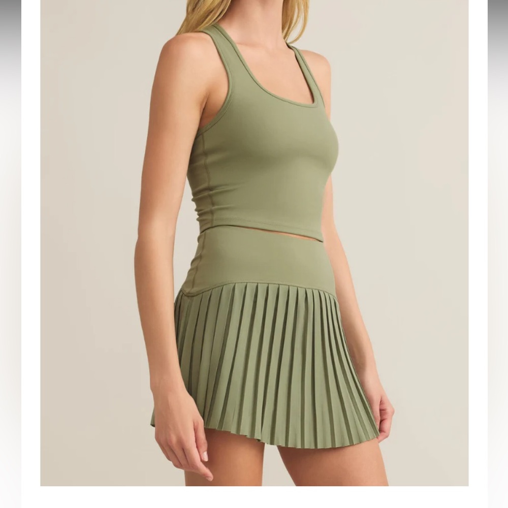 Z Supply: PLAYING DOUBLES SKIRT- COURTSIDE GREEN
